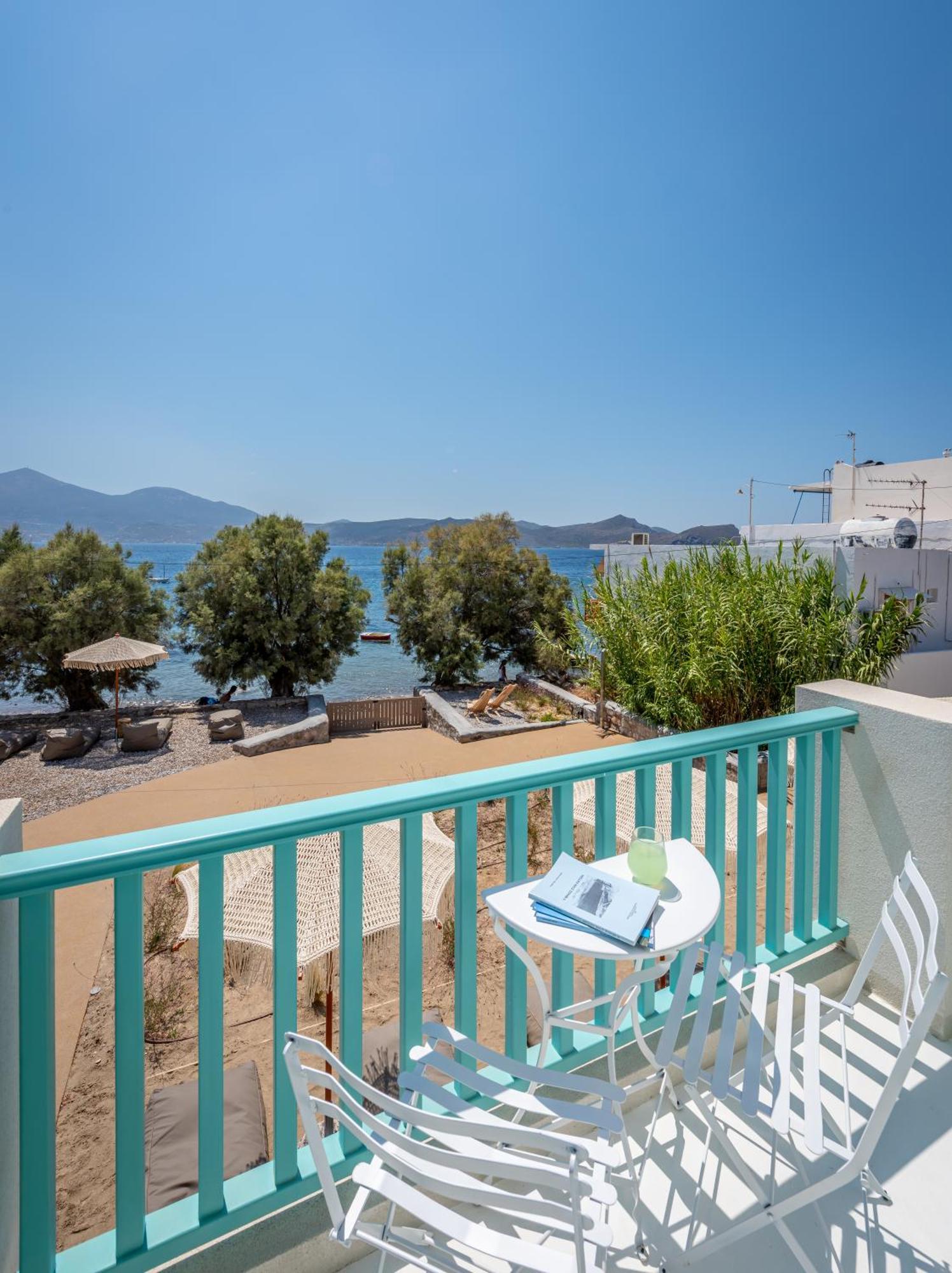 Klima Bay Beachfront Boutique Houses Exterior photo