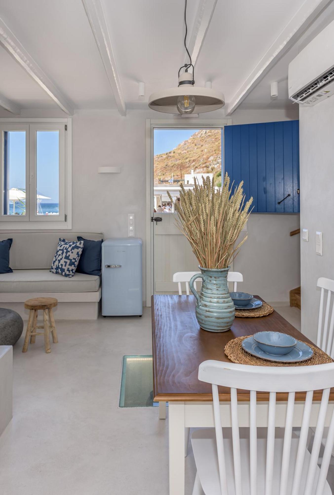 Klima Bay Beachfront Boutique Houses Room photo